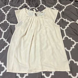 Ivory blouse with tie keyhole and lace sleeves